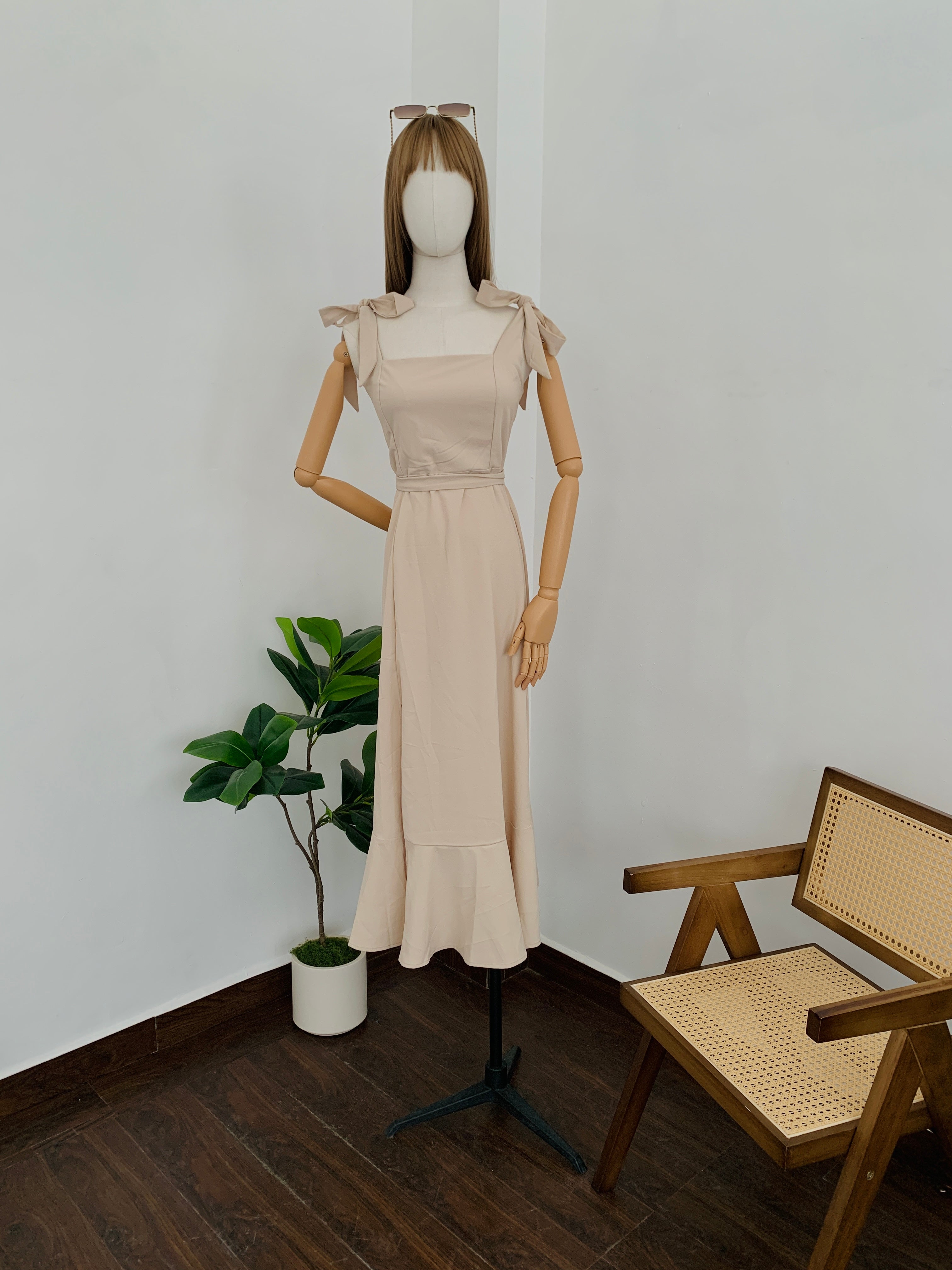 Long strap dress