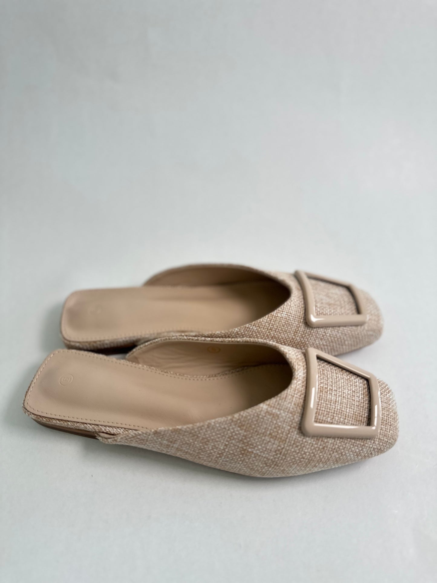 Mule shoes nude