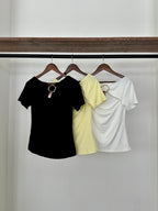 Blusa c/ detalle dorado