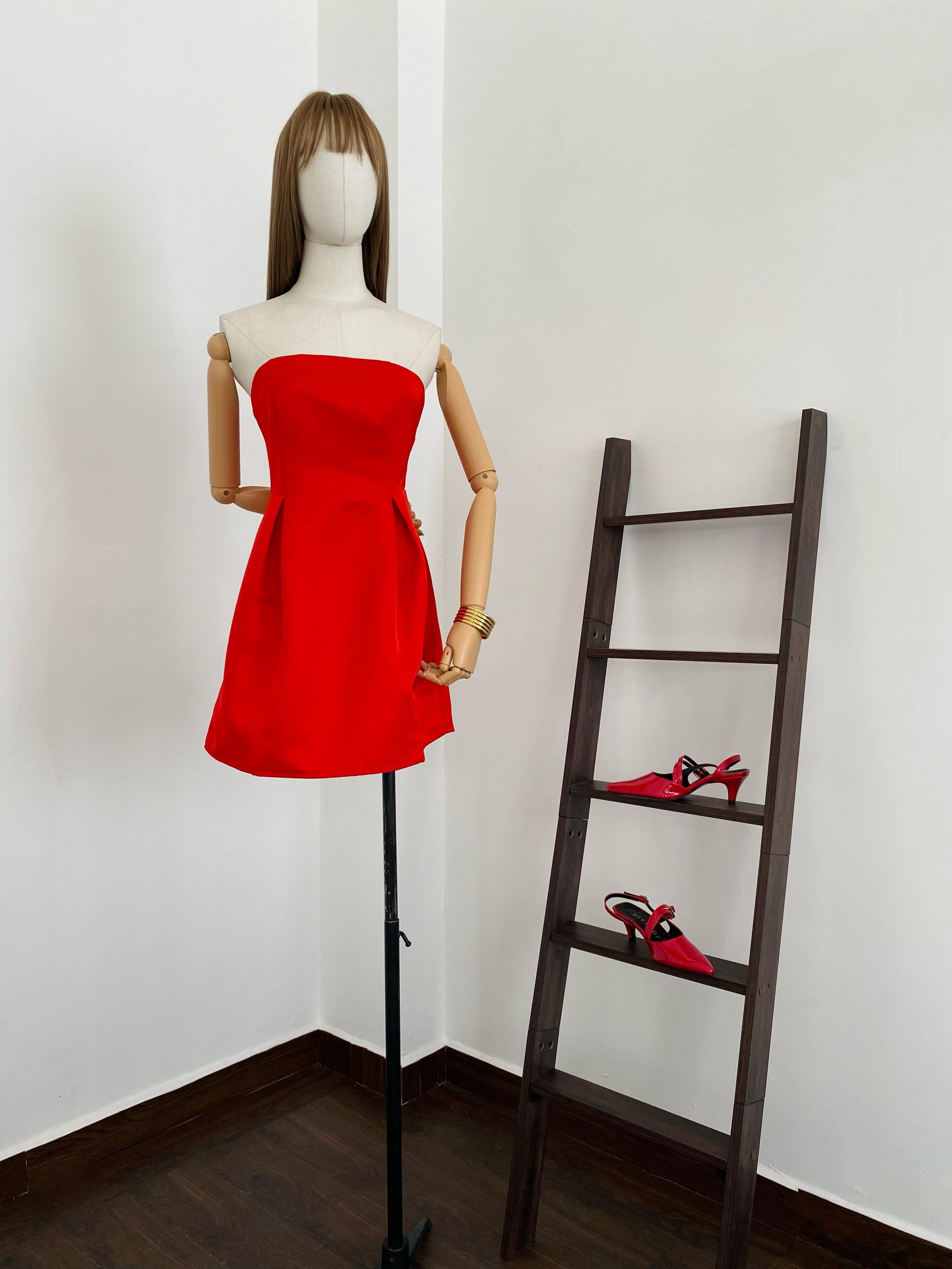 Strapless dress