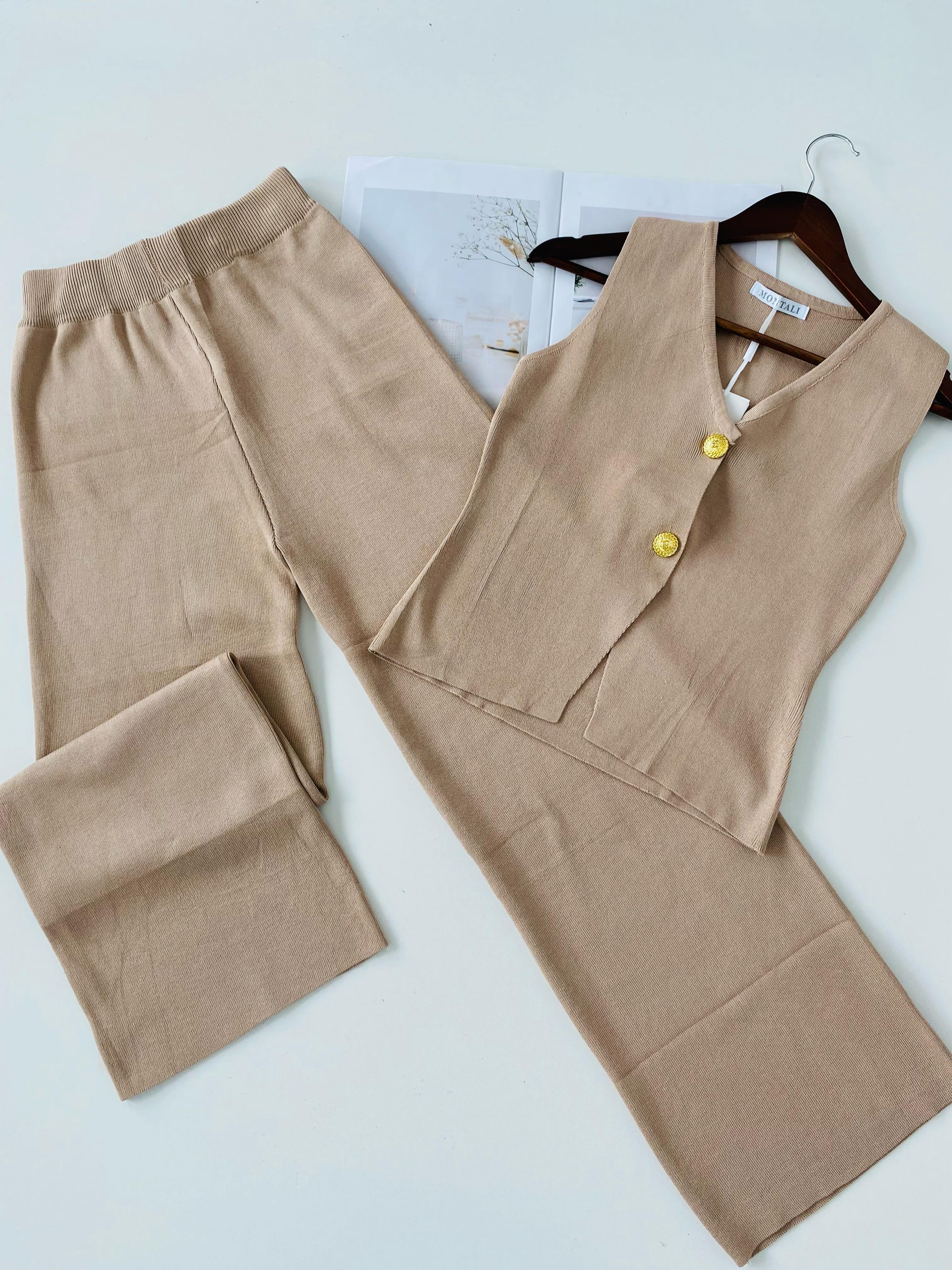 Set pantalón/blusa 2 botones