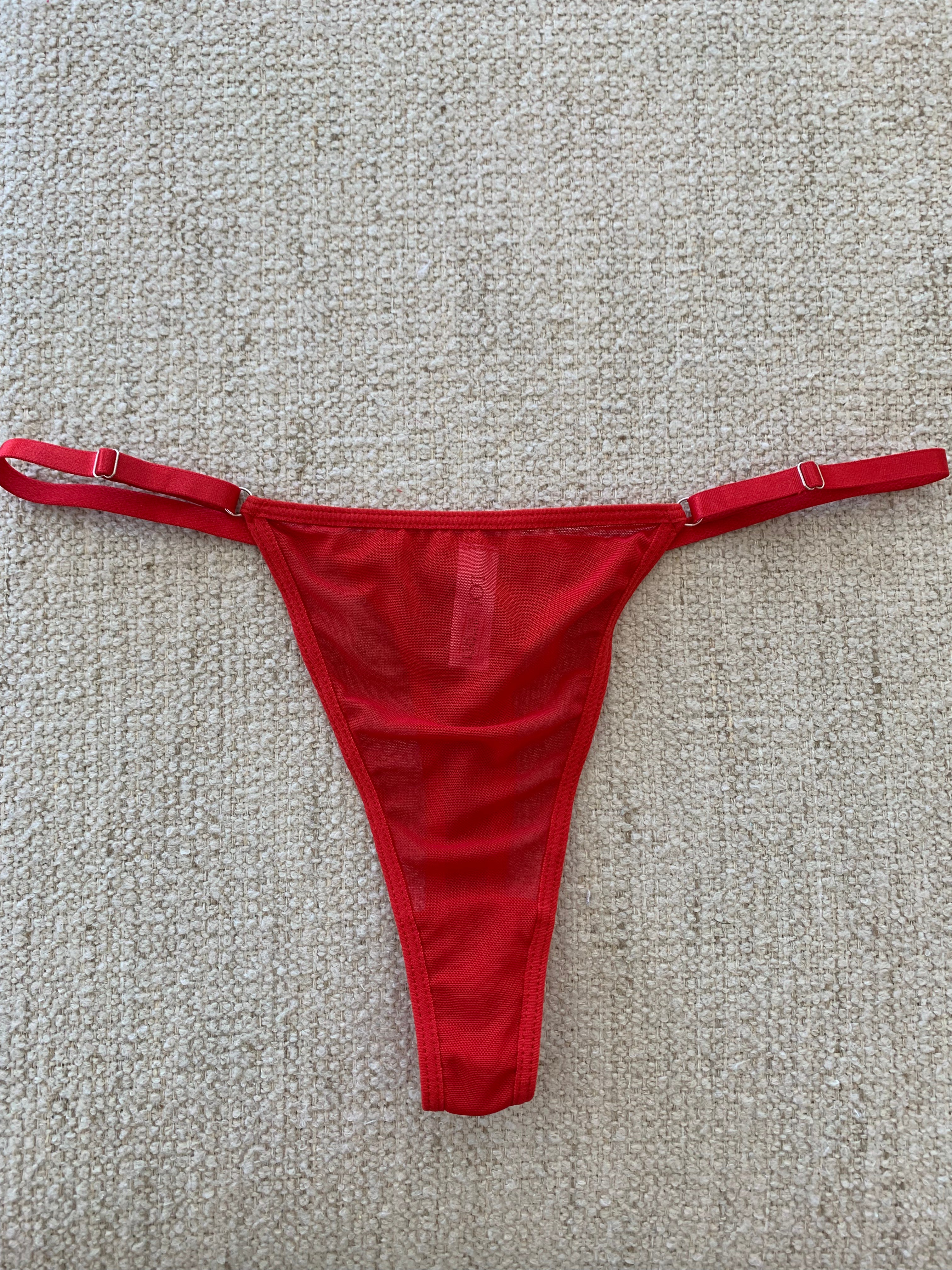 Tanga Rouge