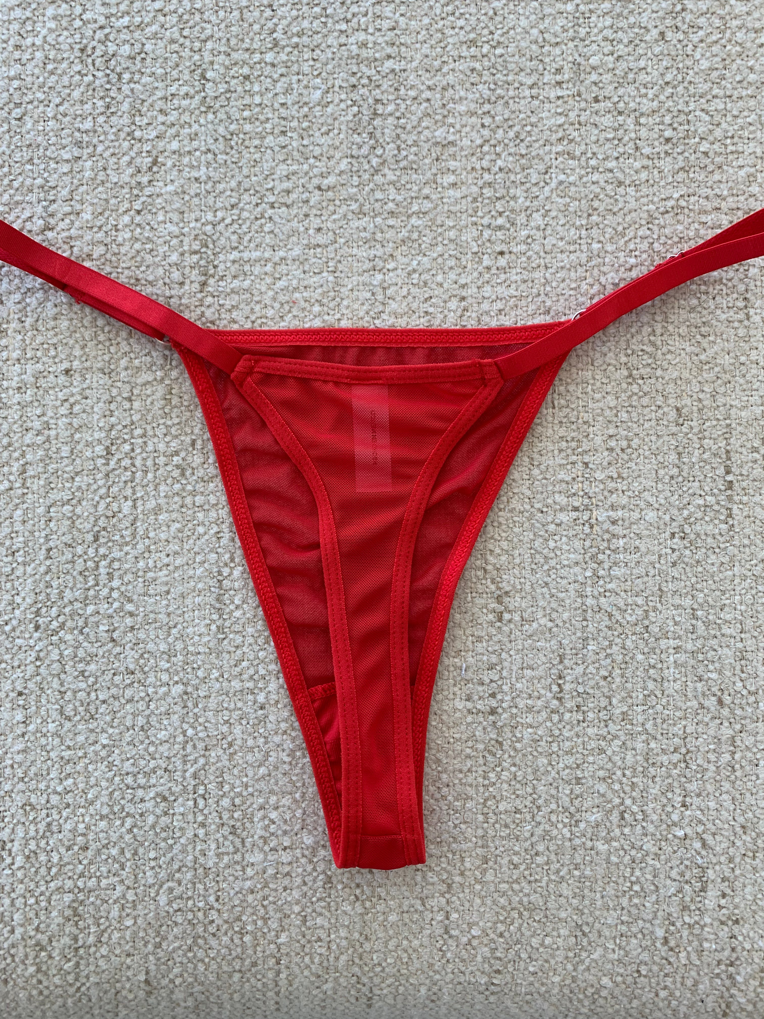 Tanga Rouge