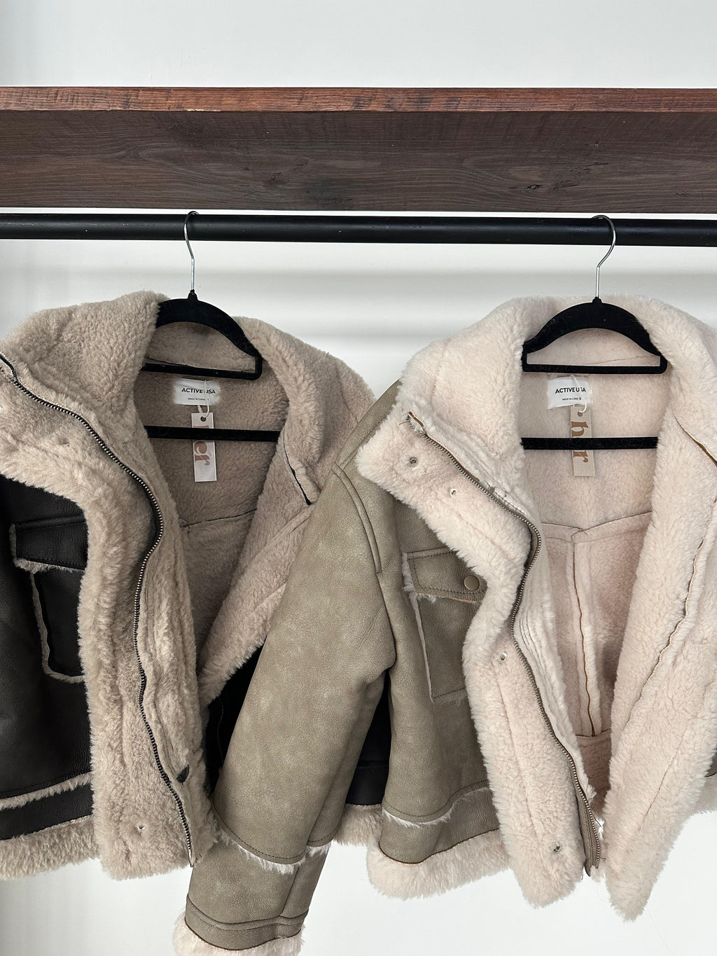 Chamarra vinipiel bolsillos