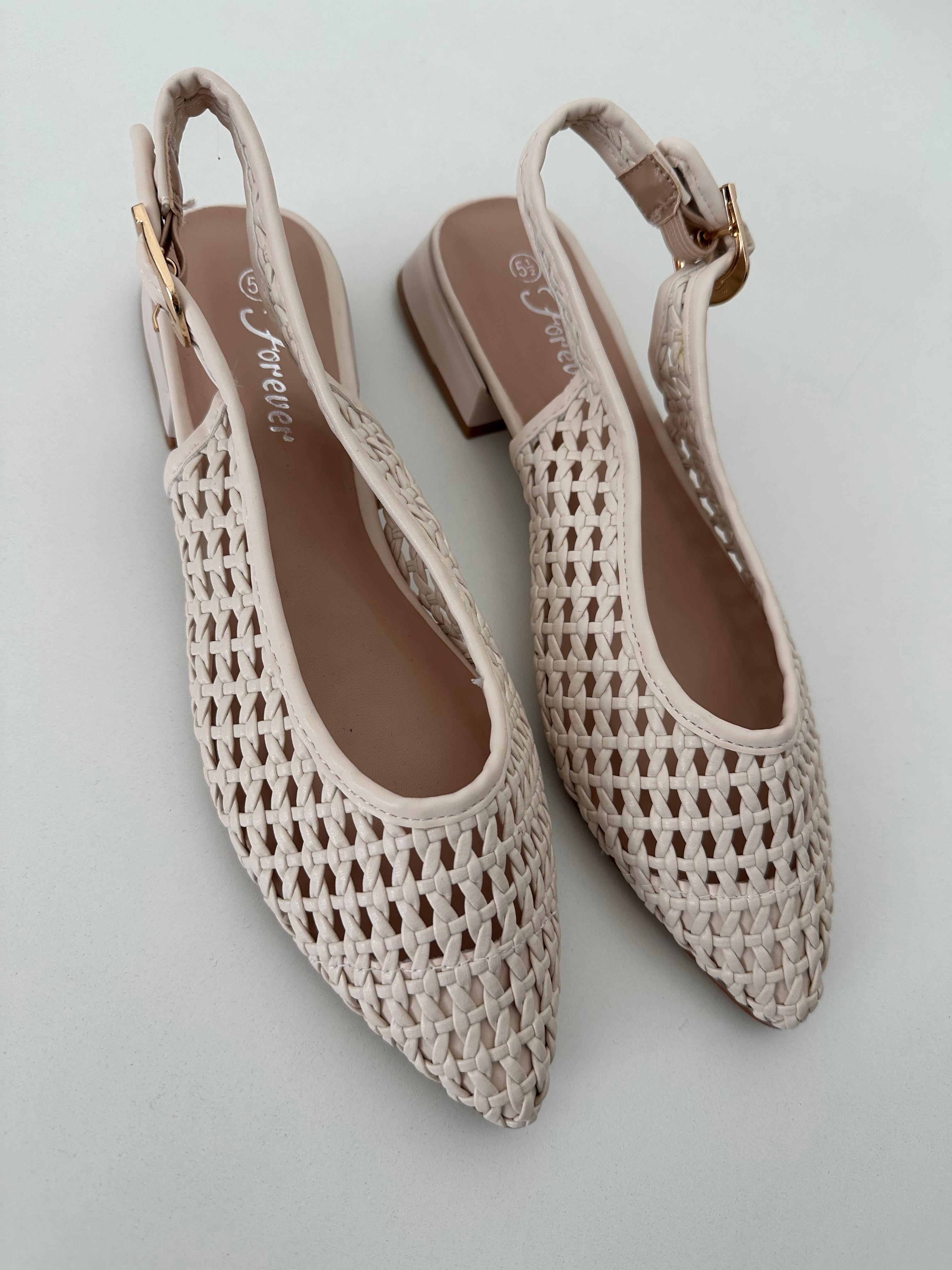 Zapatilla trenzada