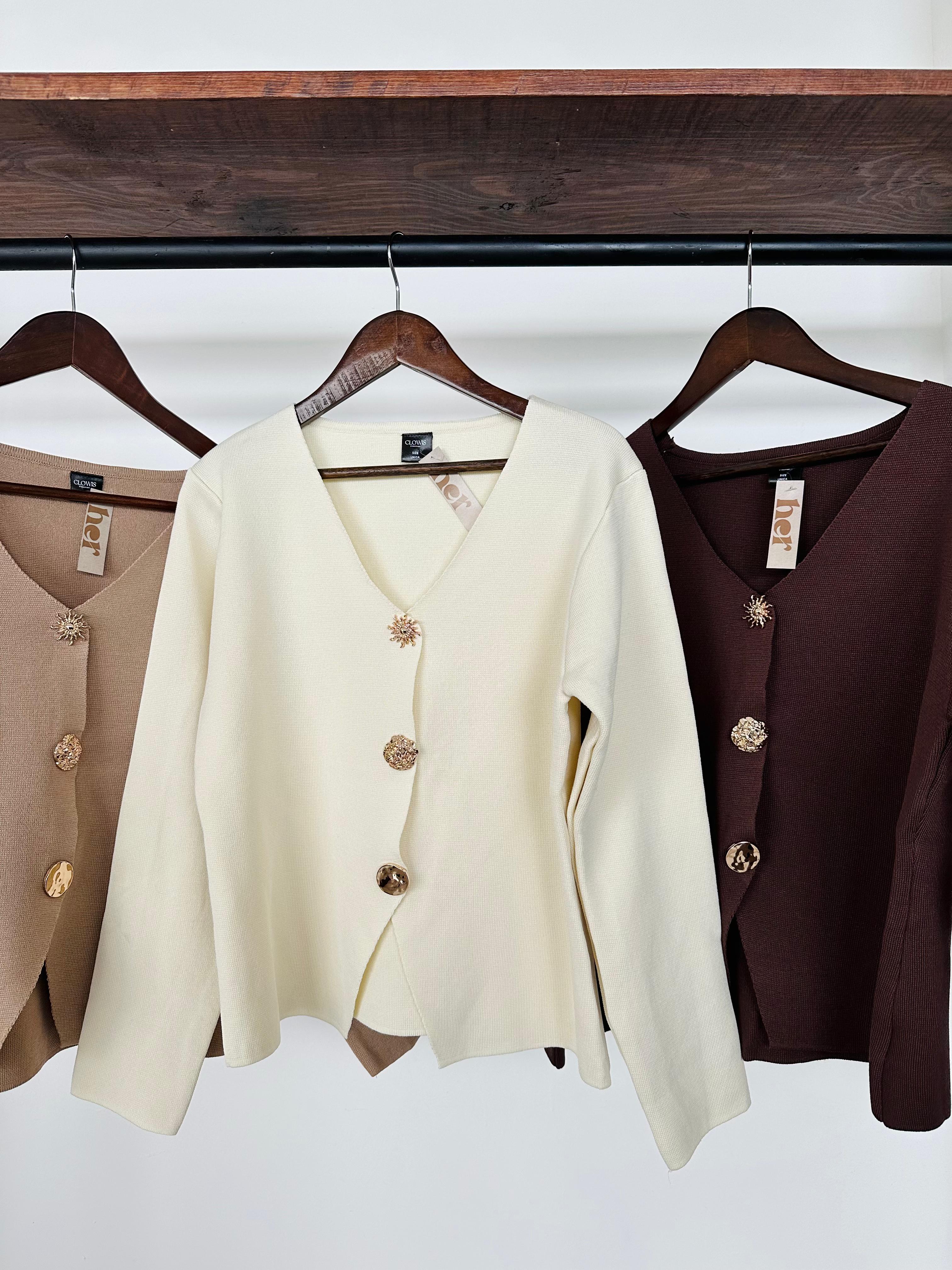 Suéter botón de sol