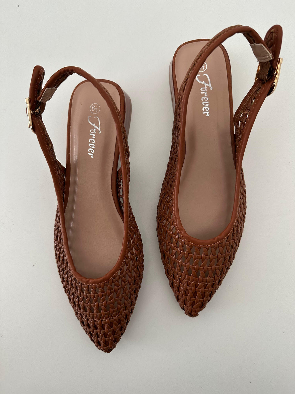 Zapatilla trenzada