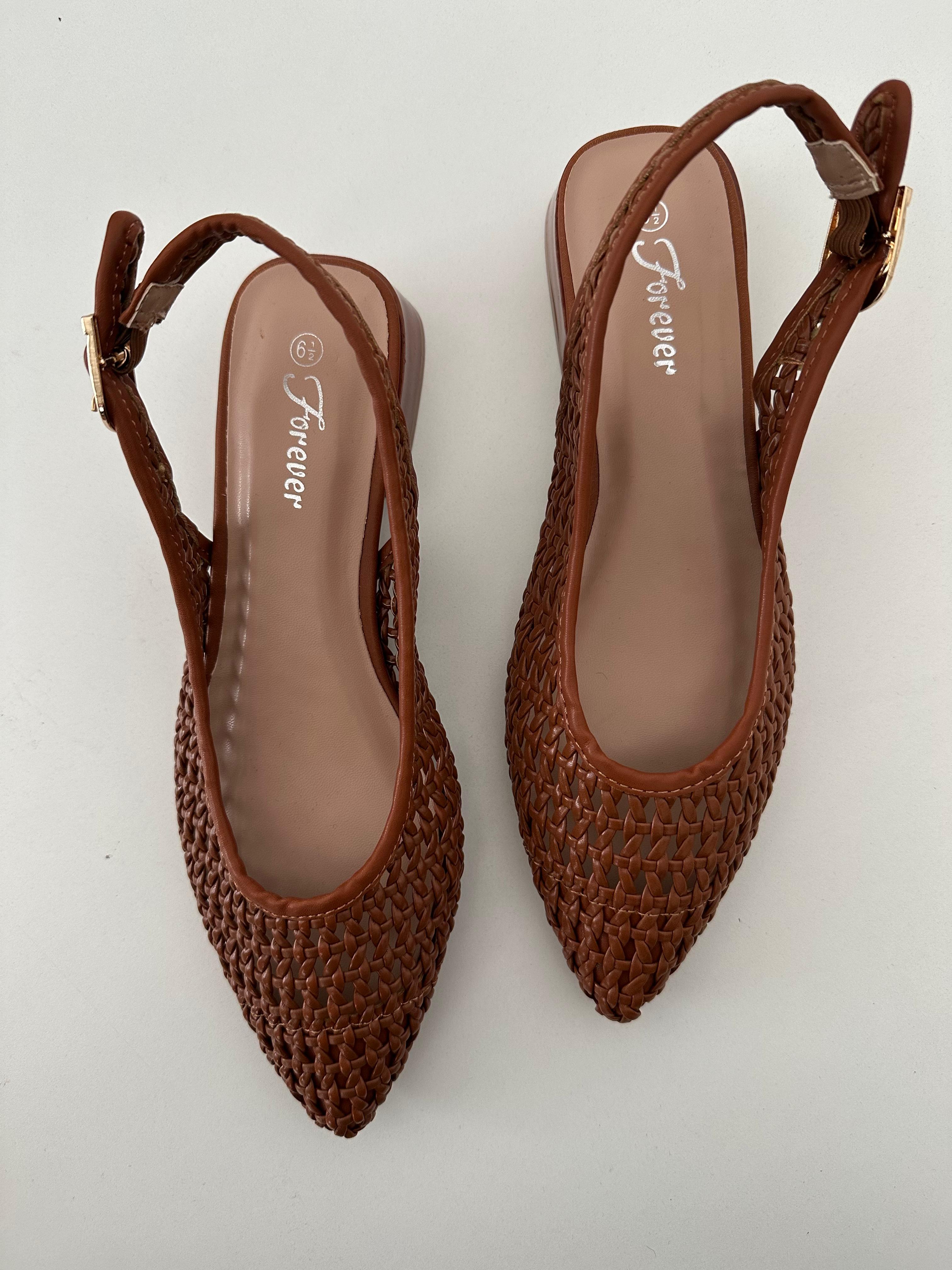 Zapatilla trenzada