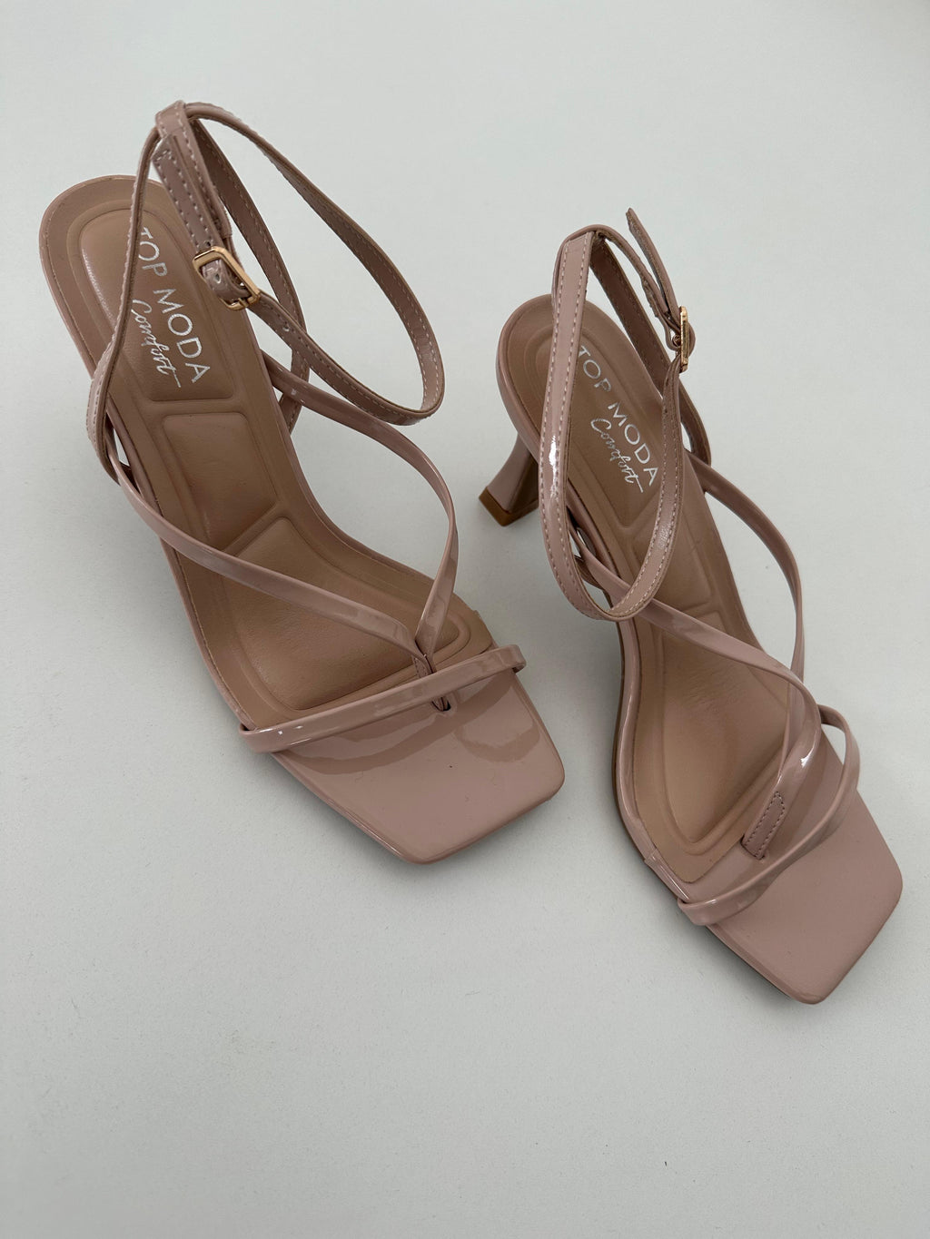 Zapatilla de aguja