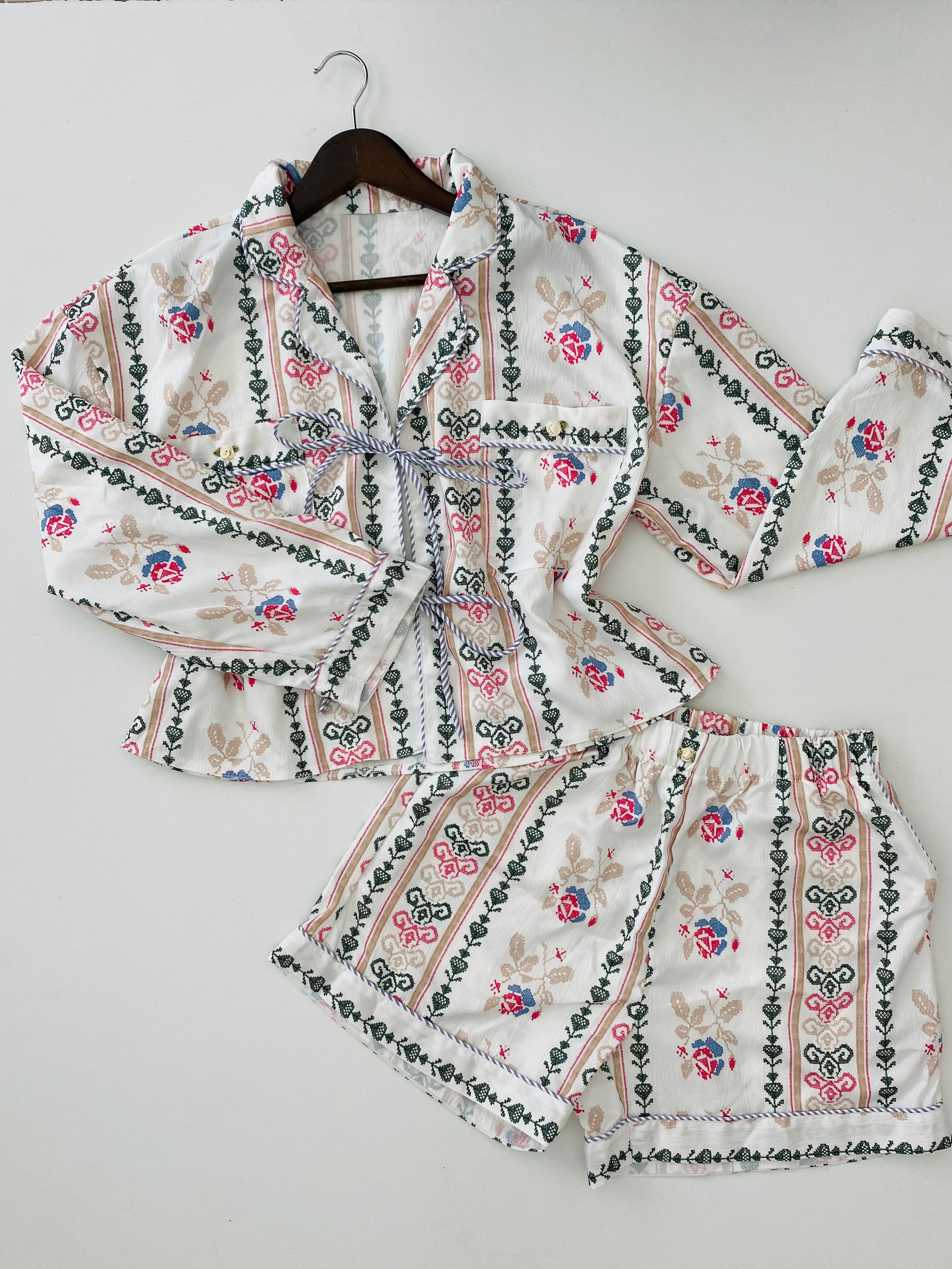 Conjunto floreado