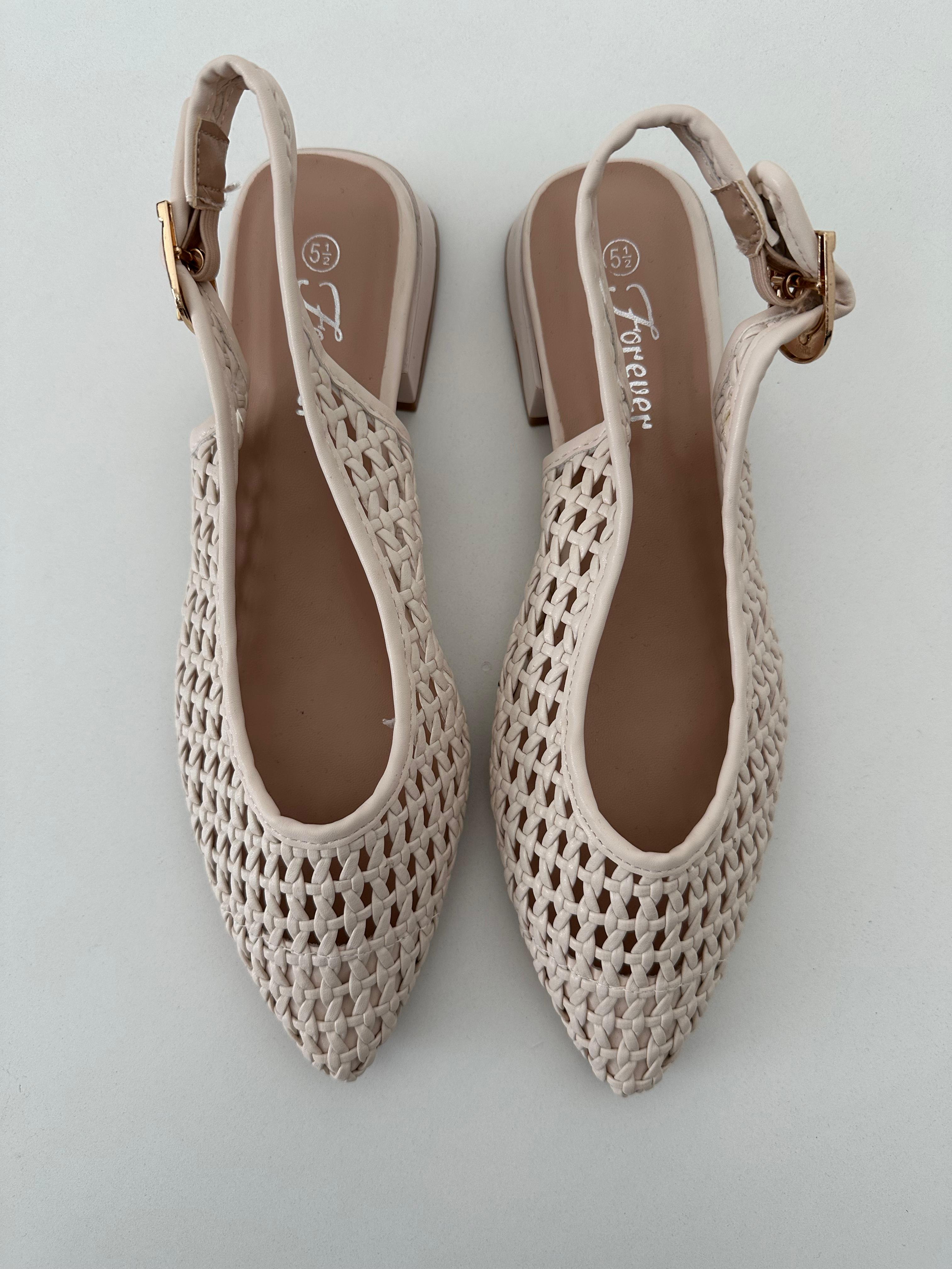 Zapatilla trenzada
