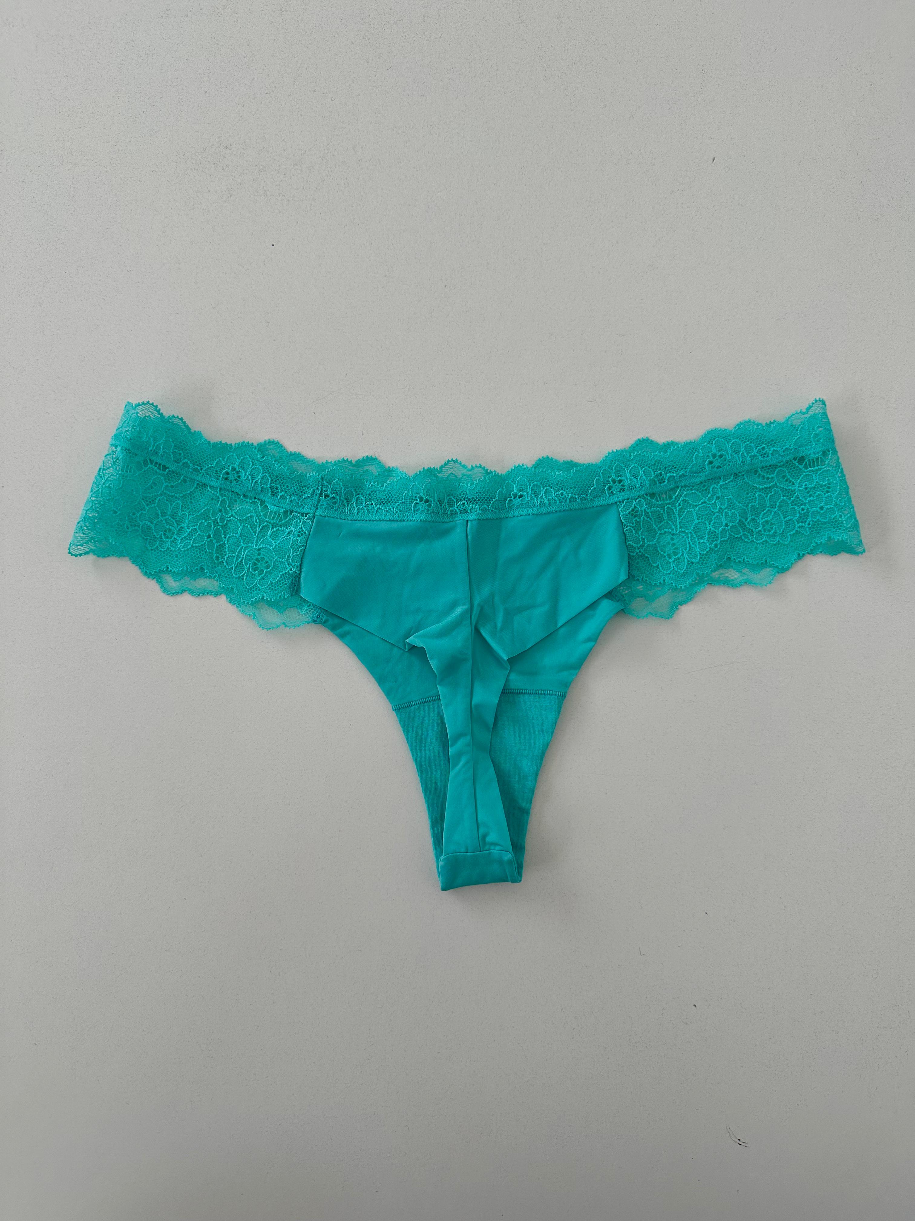 Tanga c/encaje